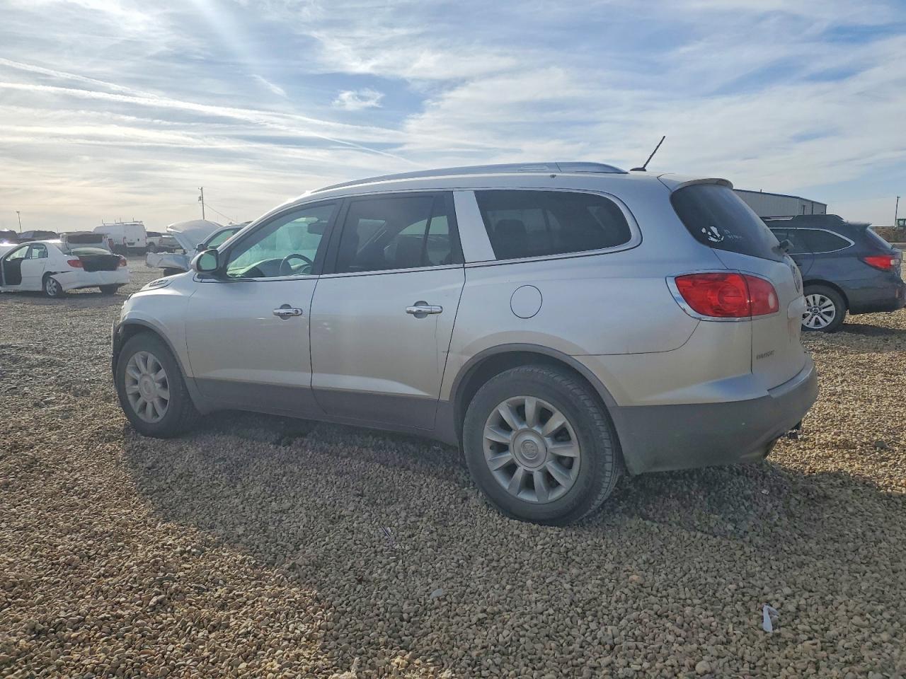 2011 BUICK ENCLAVE CXL photo 2