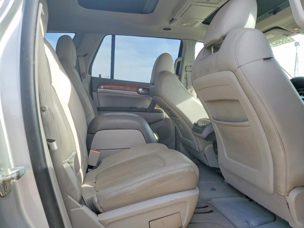 2011 BUICK ENCLAVE CXL photo 11