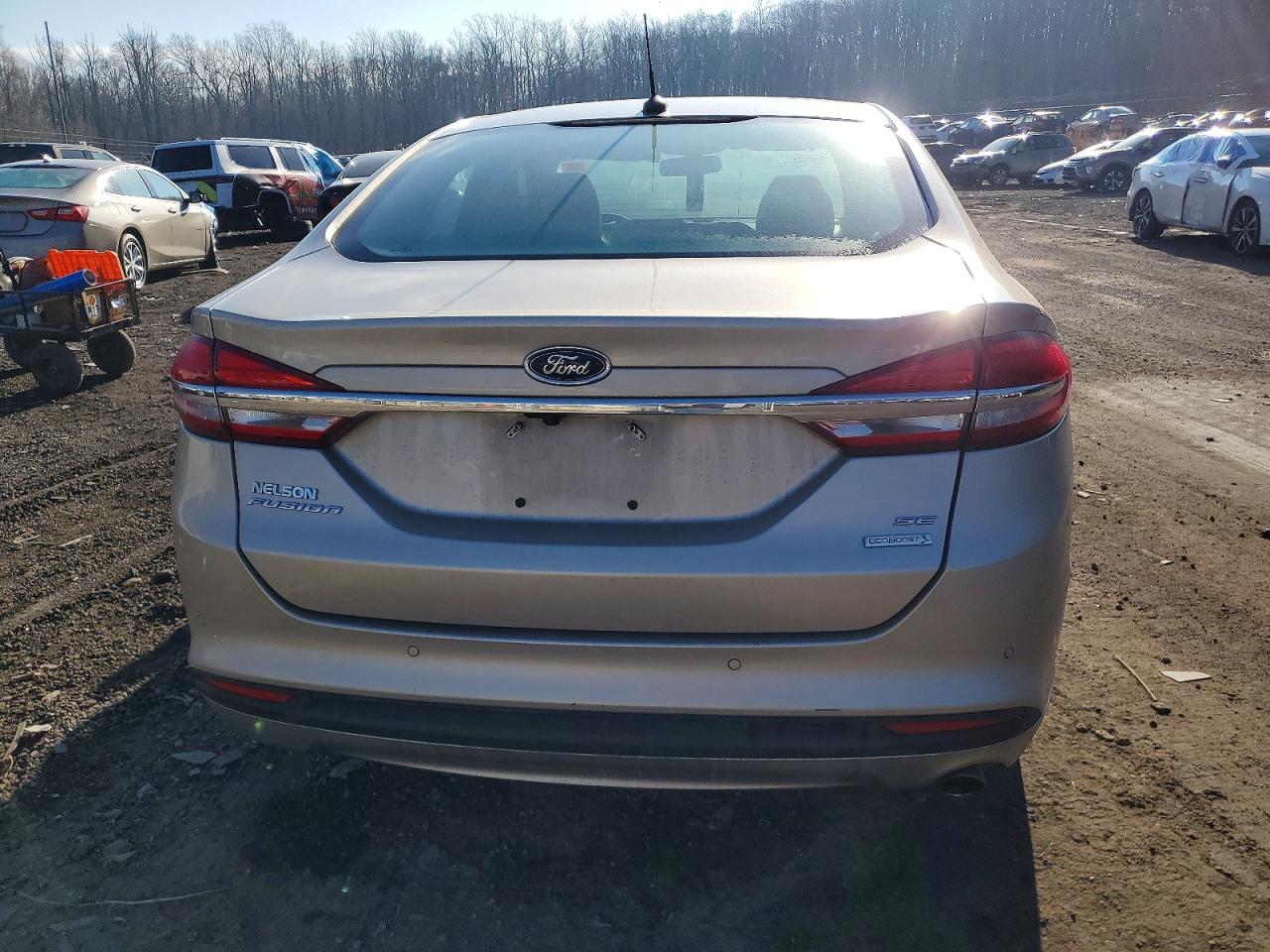 2017 FORD FUSION SE photo 6