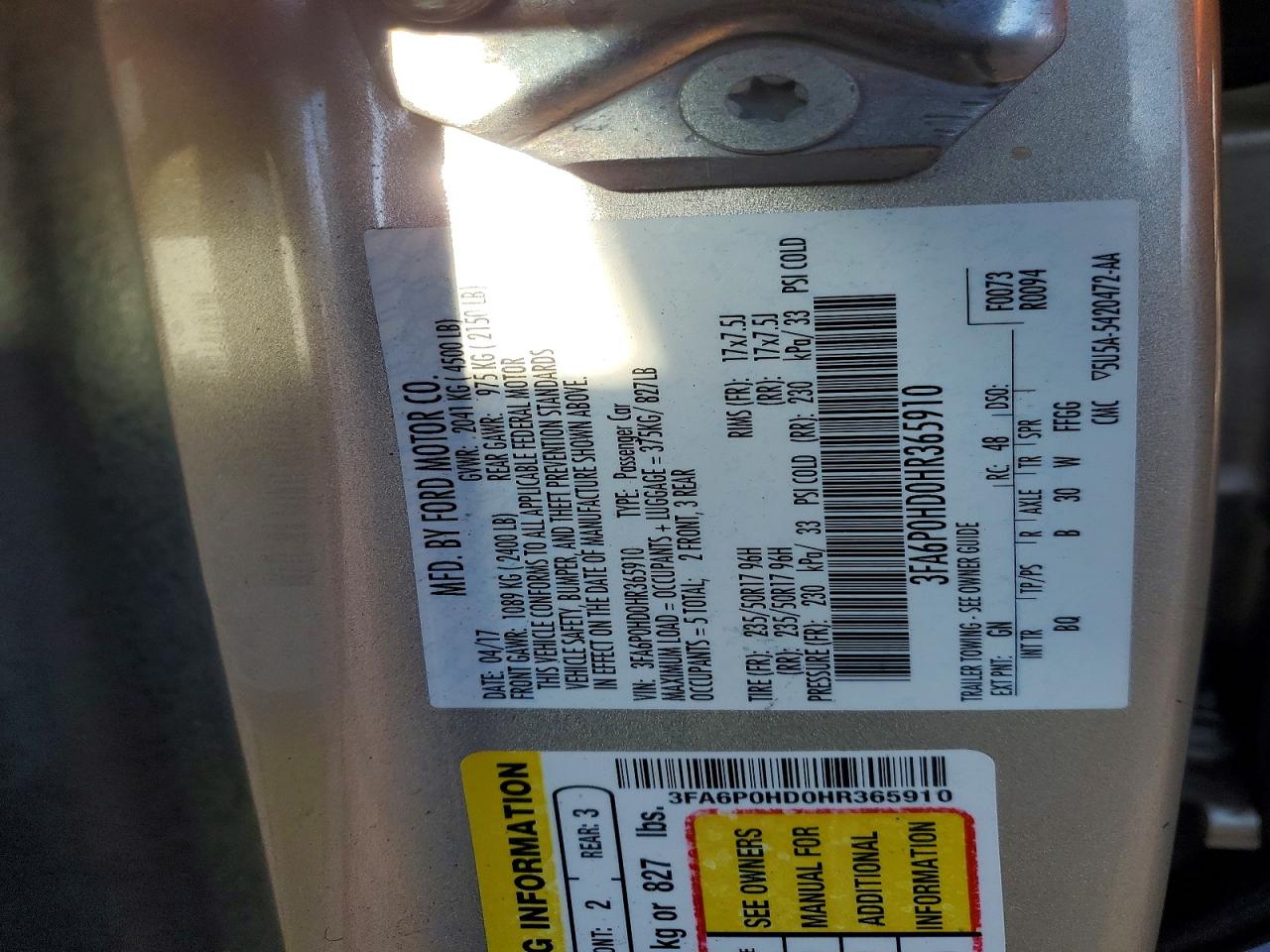 2017 FORD FUSION SE photo 12