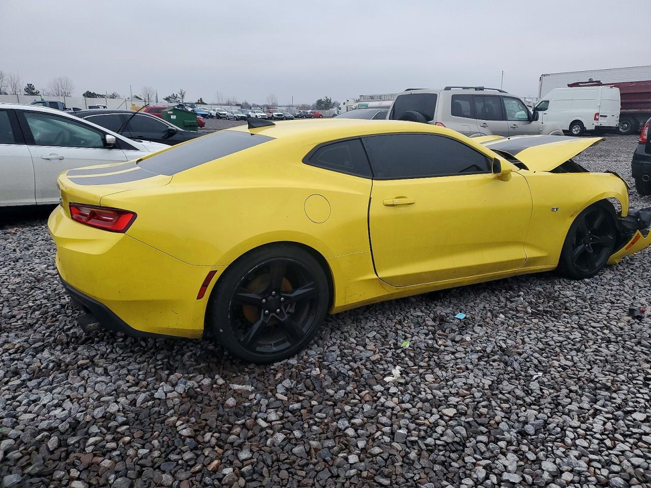 2017 CHEVROLET CAMARO LT photo 3