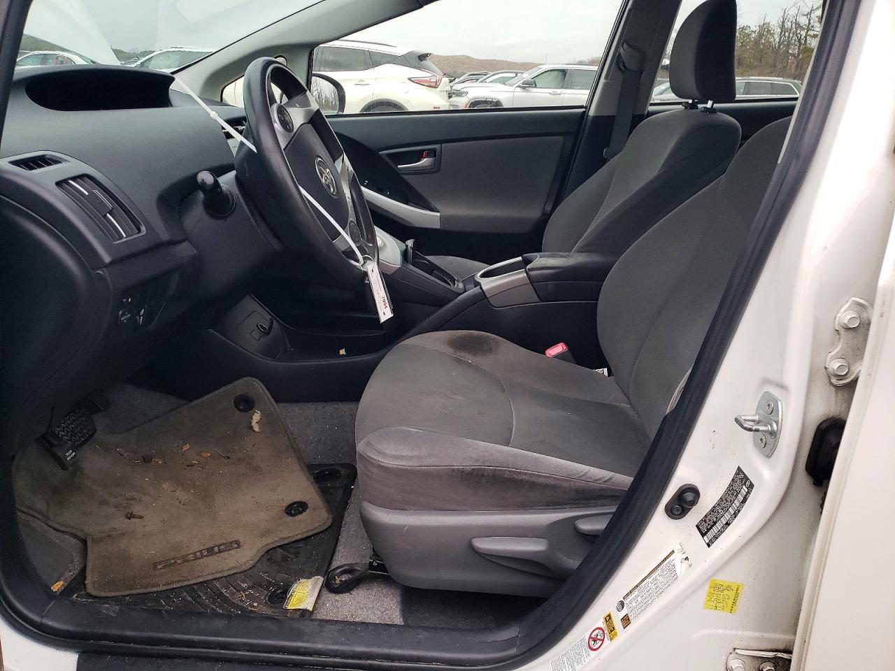 2012 TOYOTA PRIUS photo 13