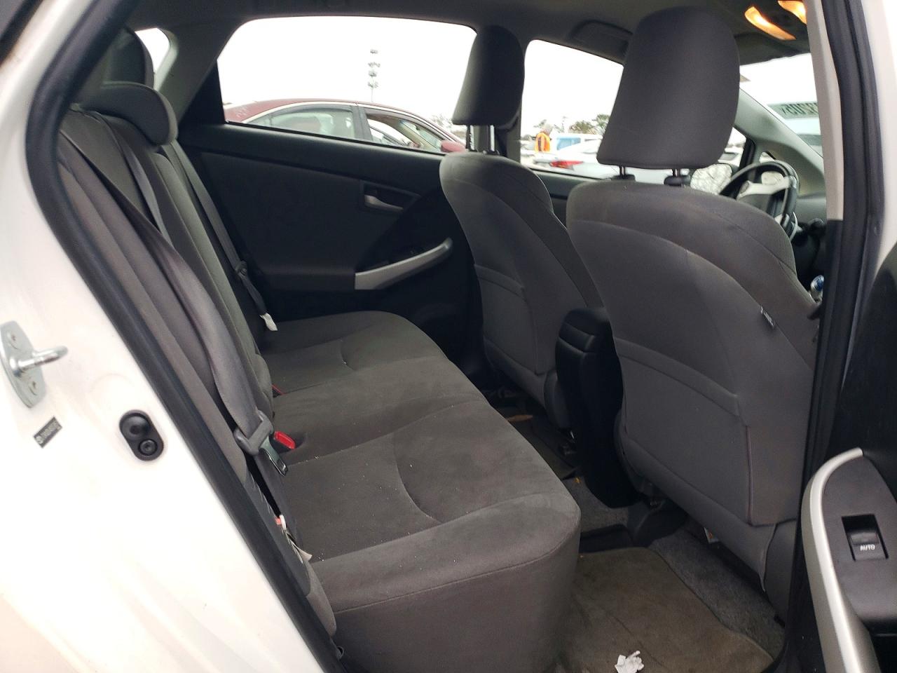 2012 TOYOTA PRIUS photo 19