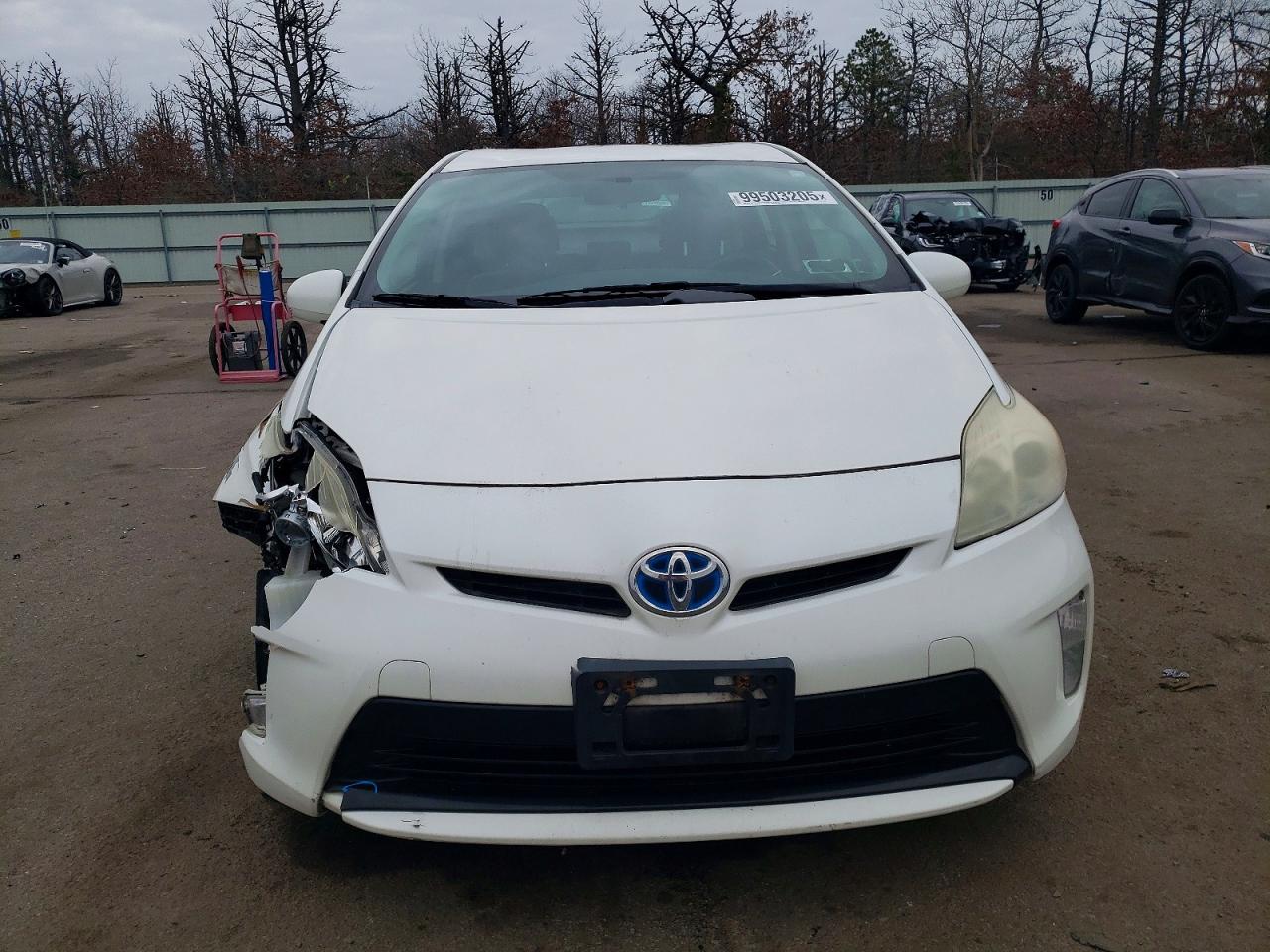 2012 TOYOTA PRIUS photo 9