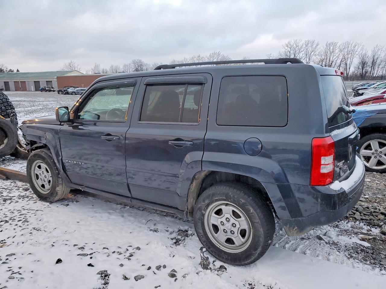 2014 JEEP PATRIOT SPORT photo 2
