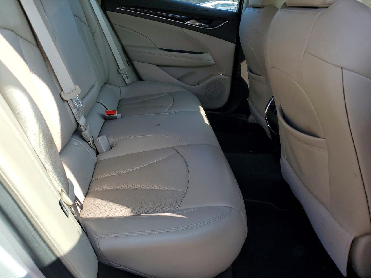 2018 BUICK LACROSSE PREMIUM photo 10