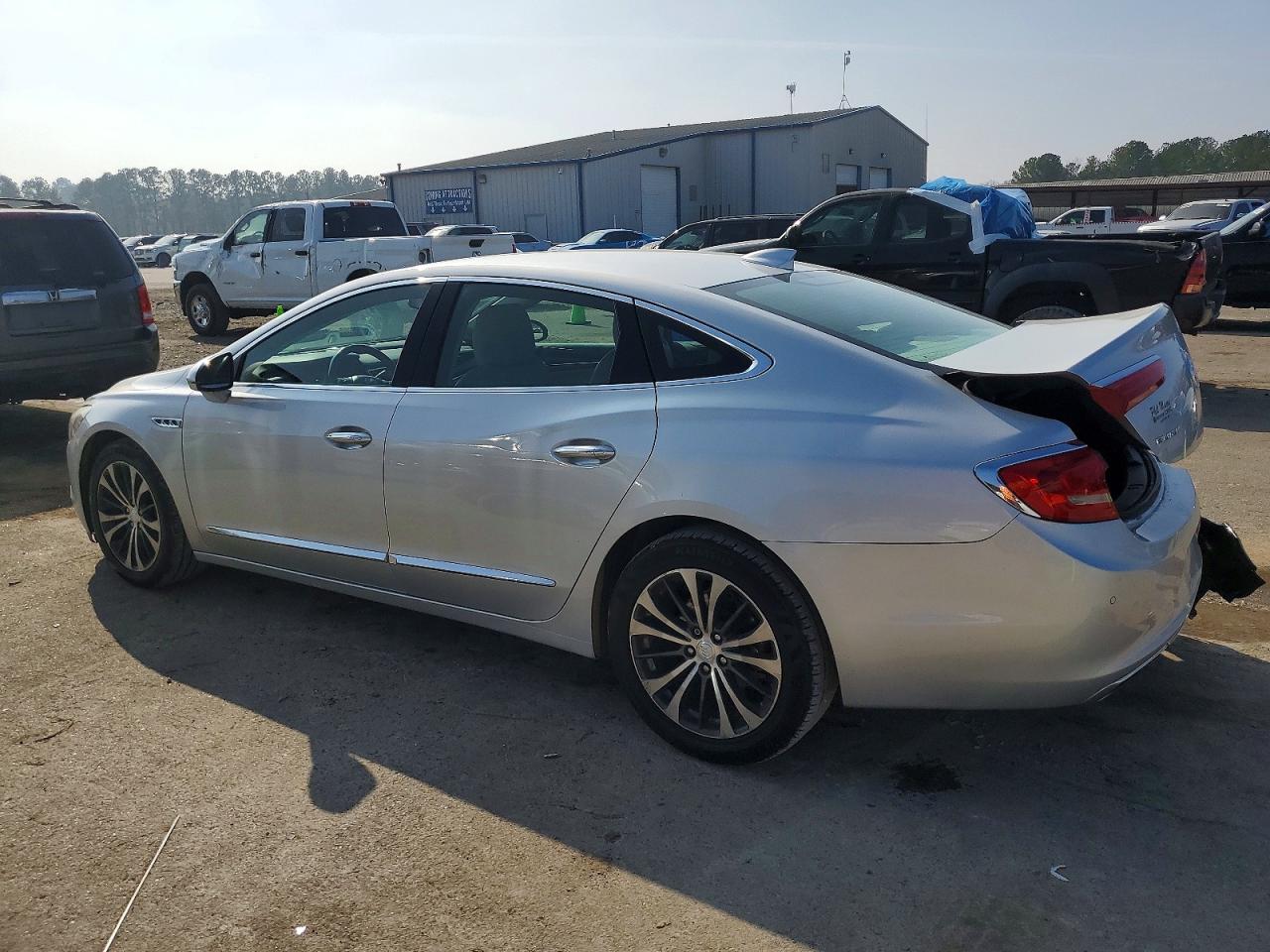 2018 BUICK LACROSSE PREMIUM photo 2