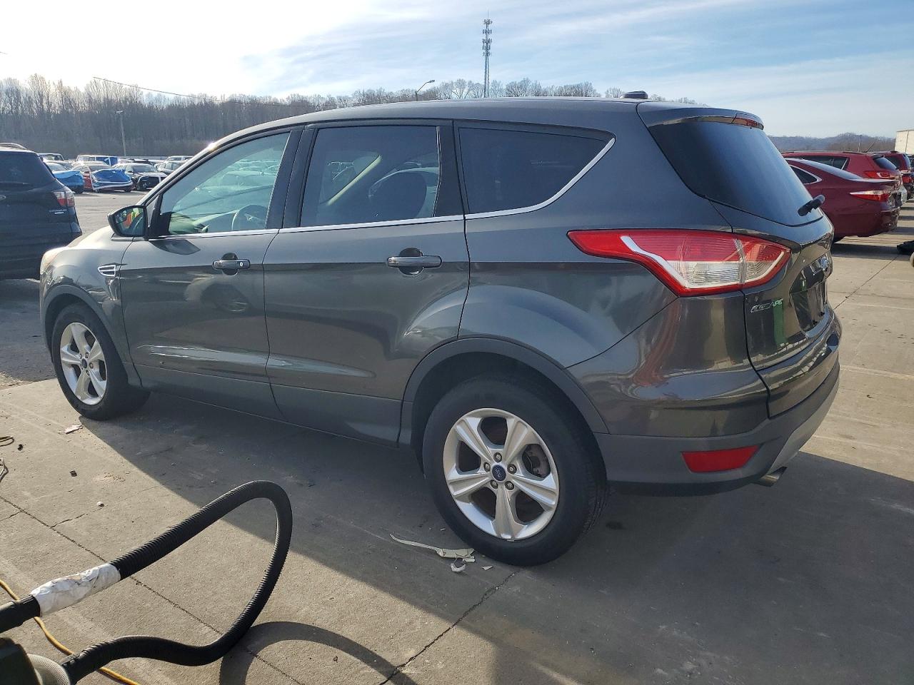 2015 FORD ESCAPE SE photo 2