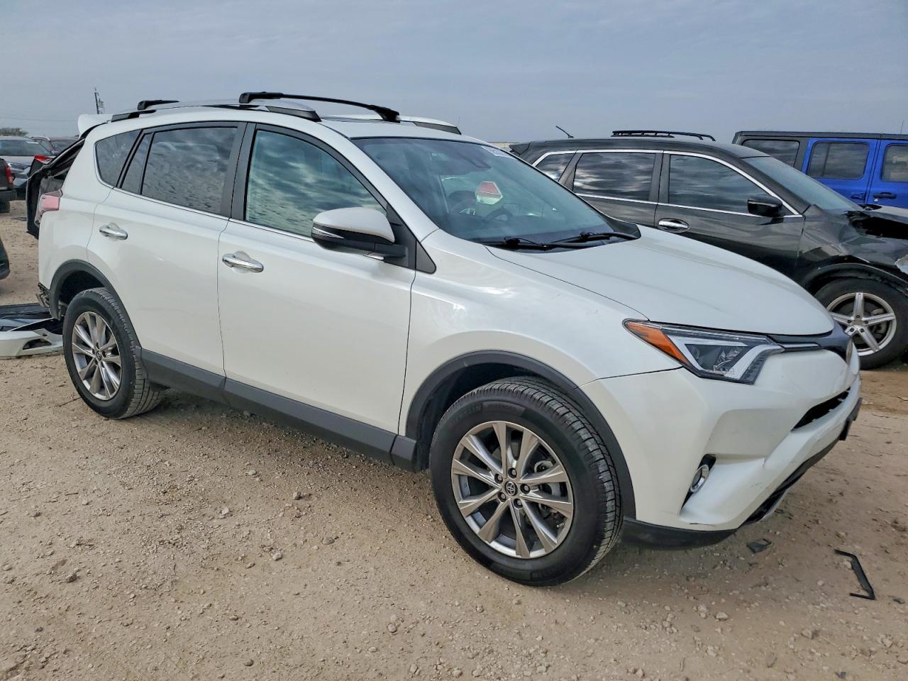 2018 TOYOTA RAV4 LIMITED photo 4