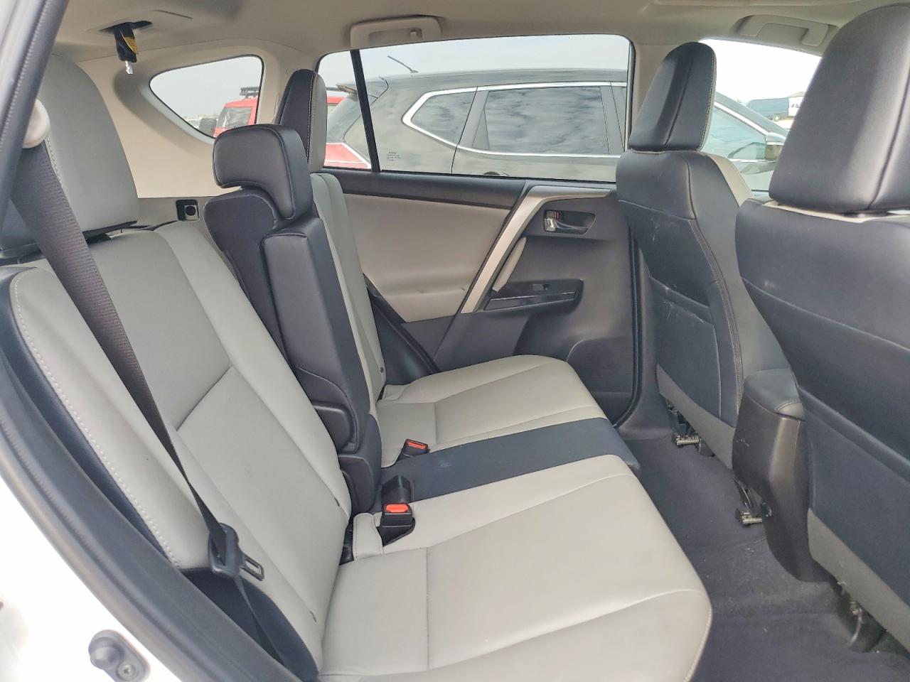 2018 TOYOTA RAV4 LIMITED photo 10