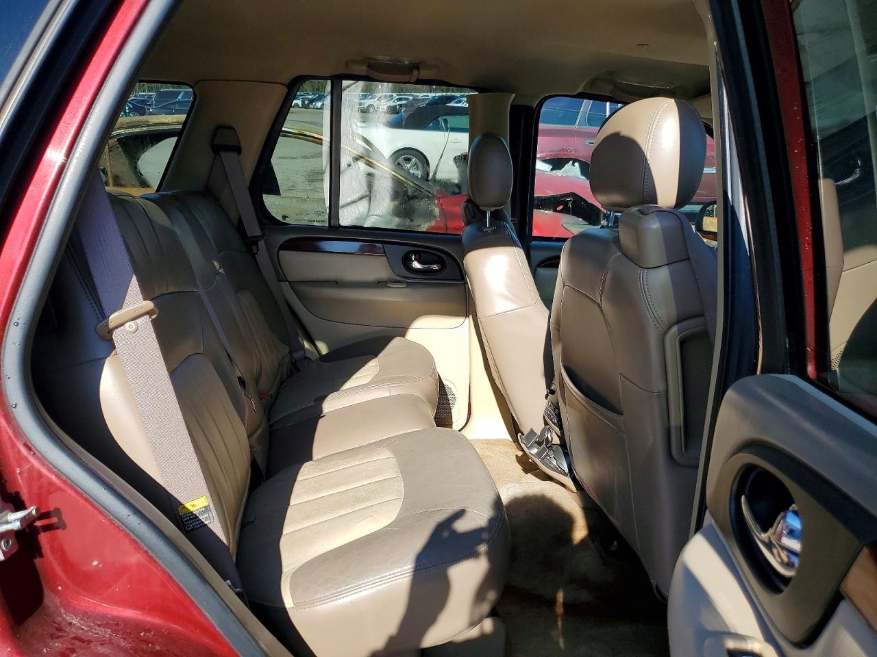2004 GMC ENVOY photo 11