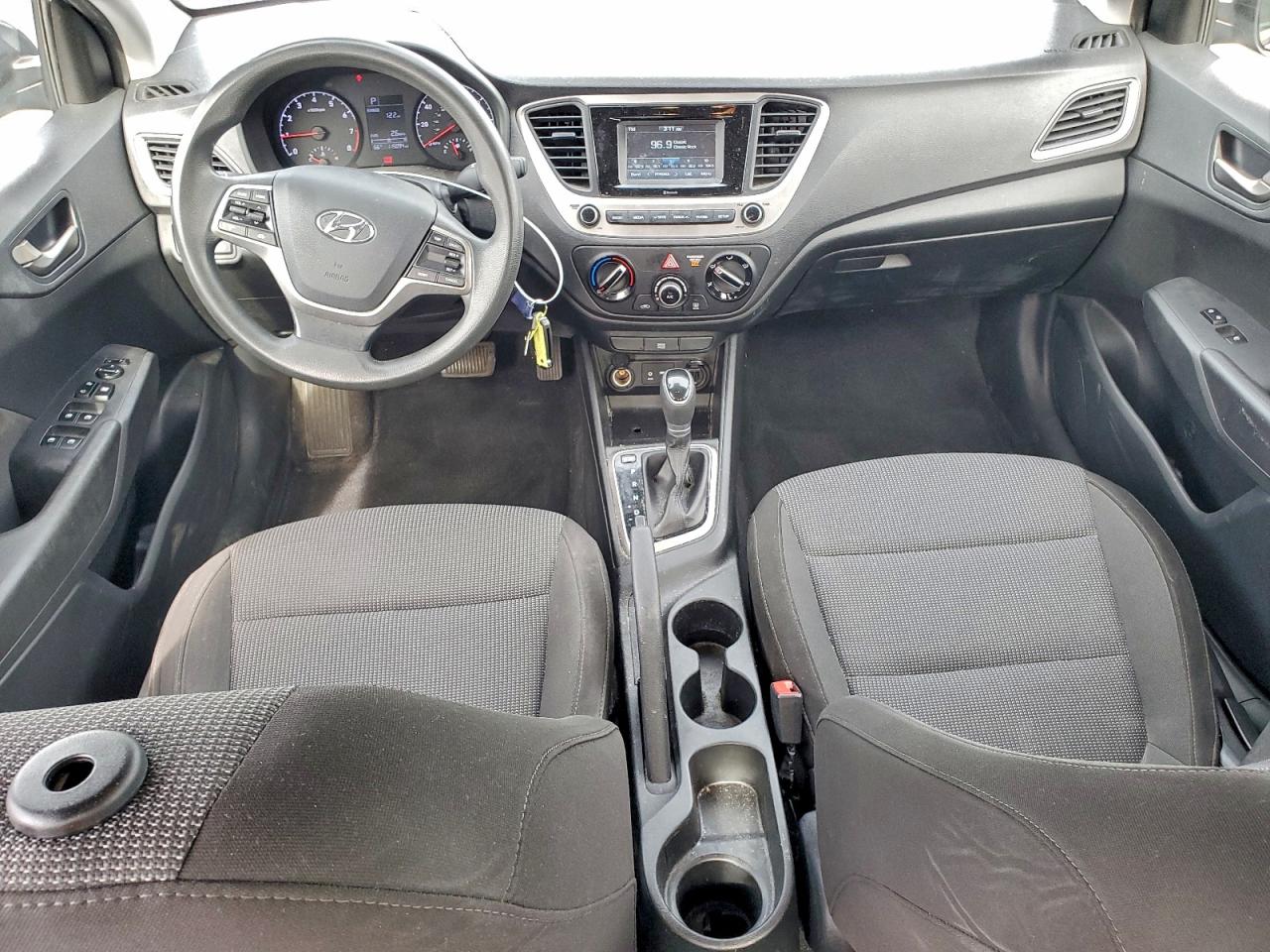 2019 HYUNDAI ACCENT SE photo 8
