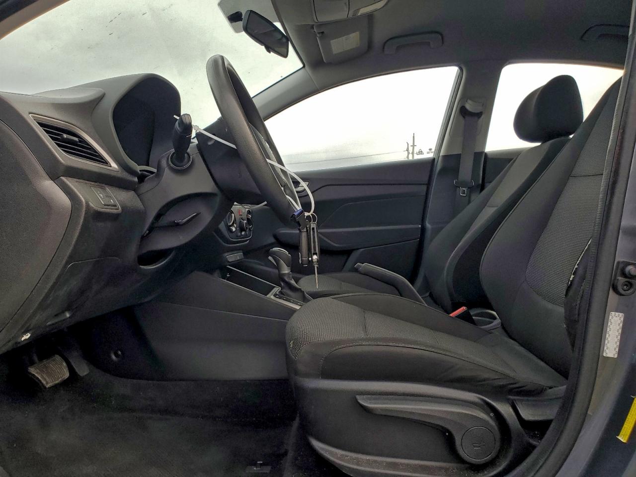 2019 HYUNDAI ACCENT SE photo 7