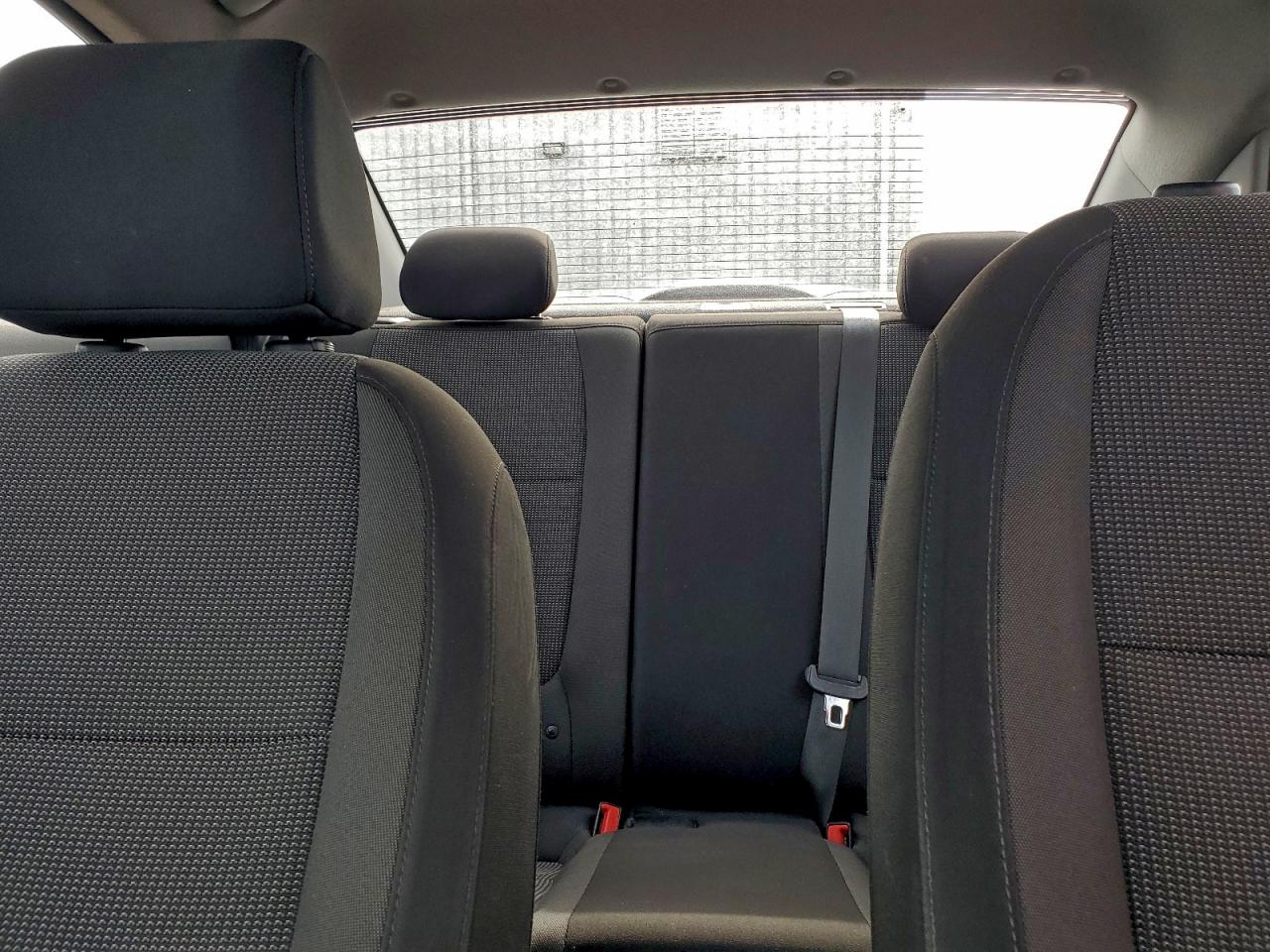 2019 HYUNDAI ACCENT SE photo 10