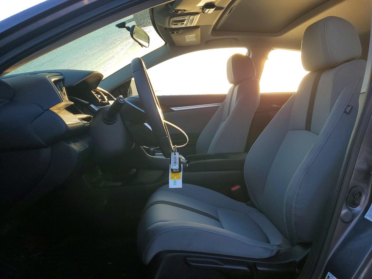 2017 HONDA CIVIC EX photo 7