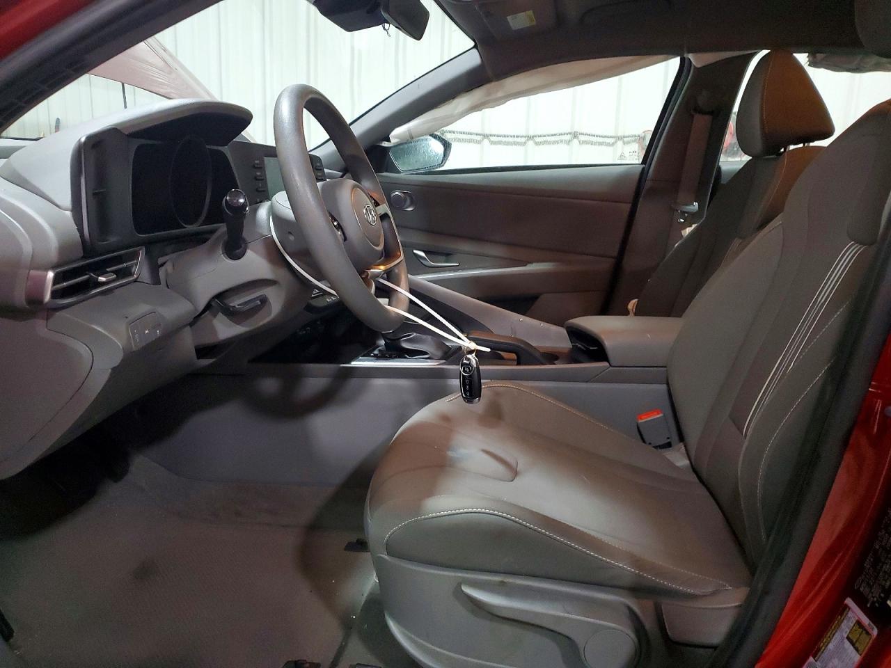 2023 HYUNDAI ELANTRA SEL photo 7