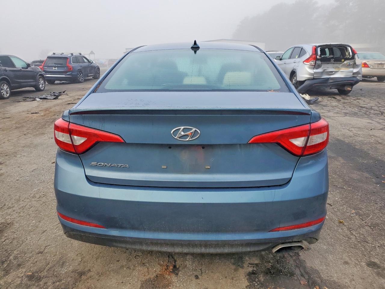 2015 HYUNDAI SONATA SE photo 6