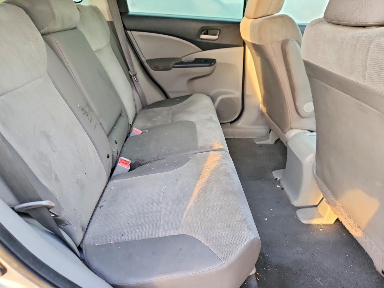 2013 HONDA CR-V LX photo 19