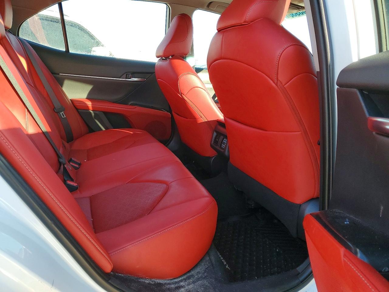 2019 TOYOTA CAMRY XSE photo 10