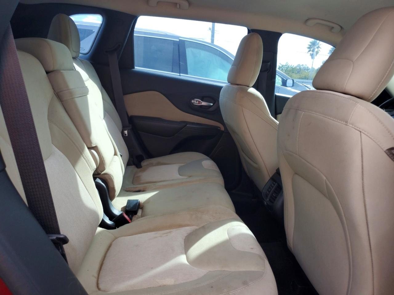 2015 JEEP CHEROKEE SPORT photo 11