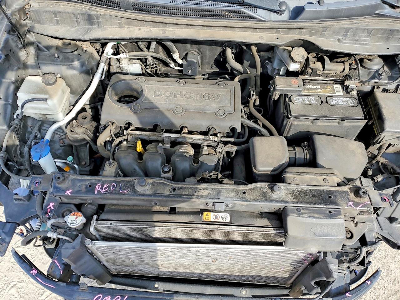 2013 HYUNDAI TUCSON GLS photo 12