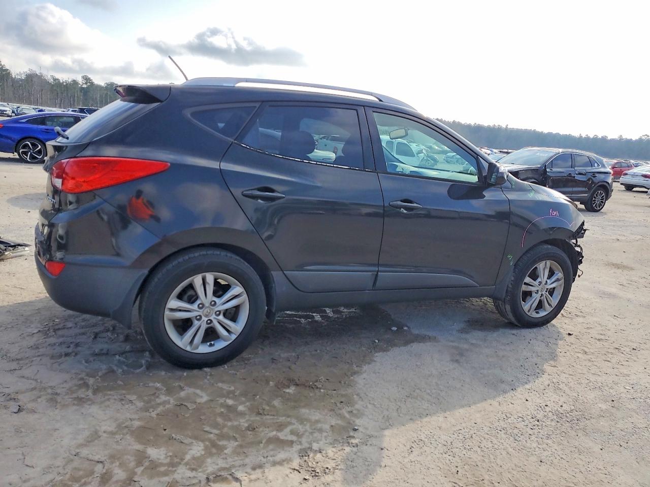 2013 HYUNDAI TUCSON GLS photo 3