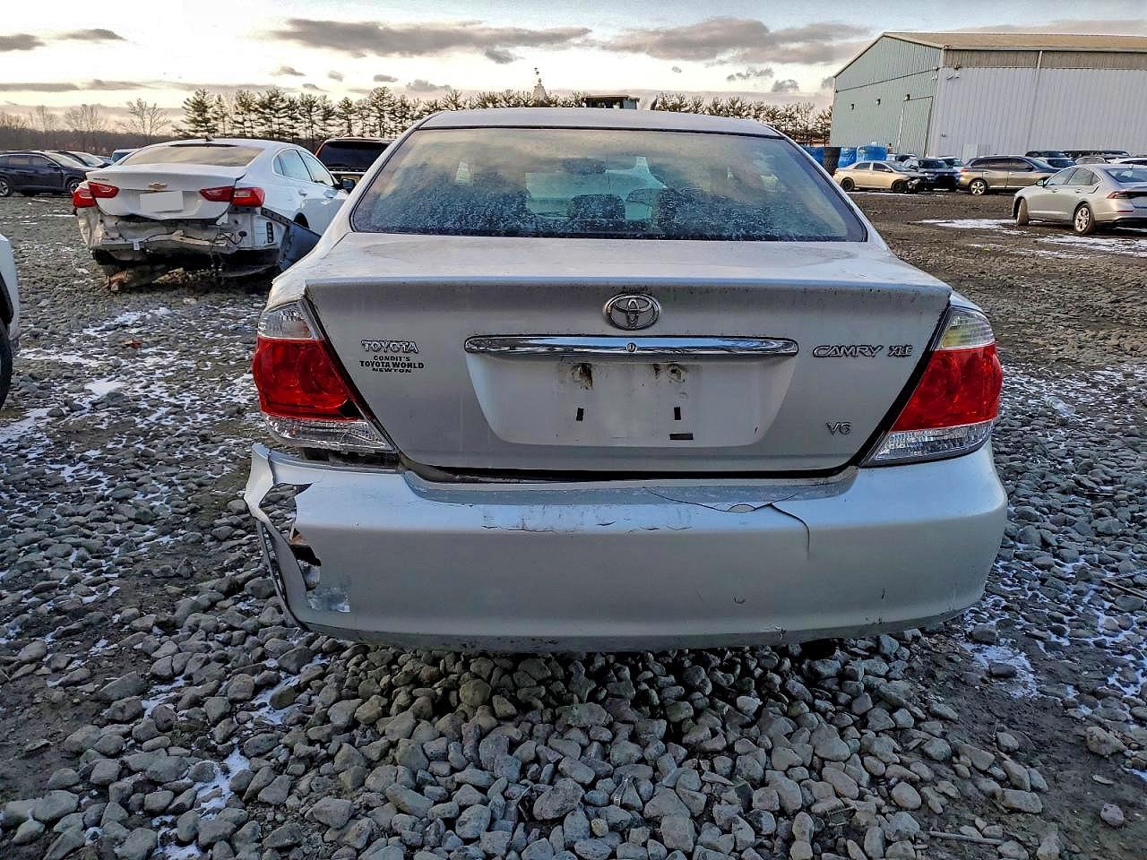 2005 TOYOTA CAMRY LE photo 6