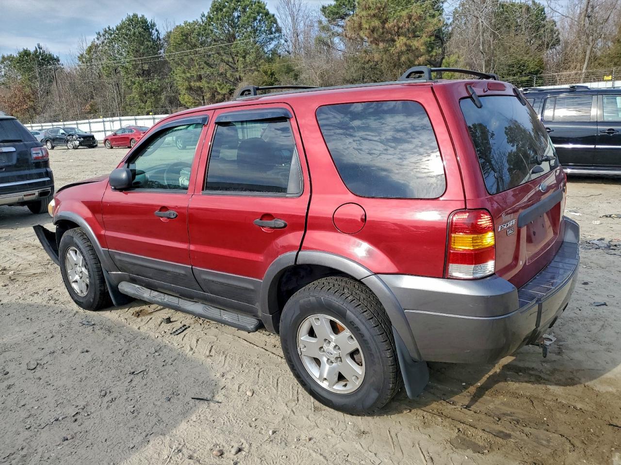 2006 FORD ESCAPE XLT photo 2