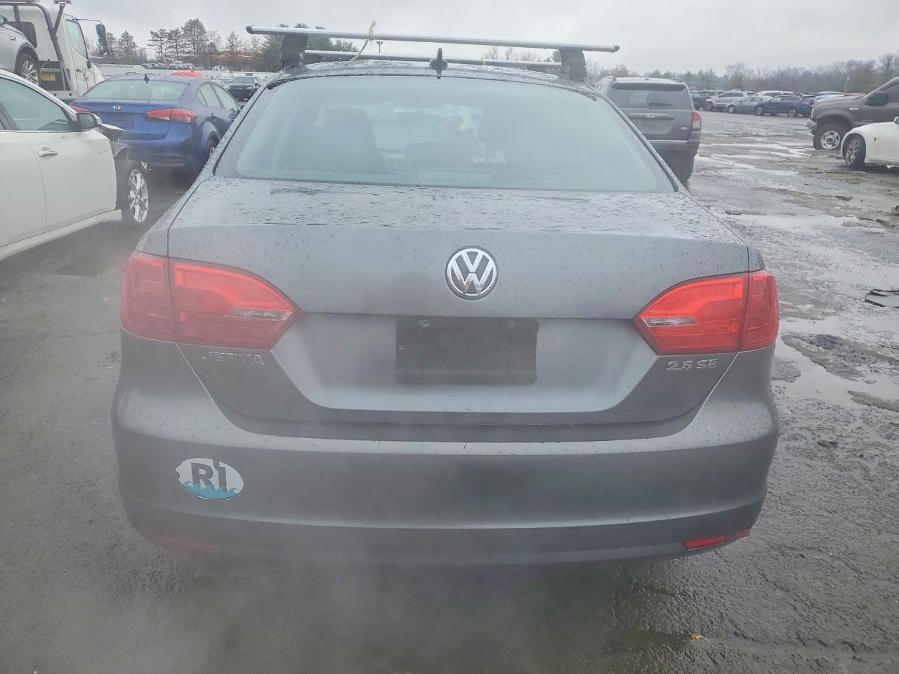 2012 VOLKSWAGEN JETTA SE photo 6
