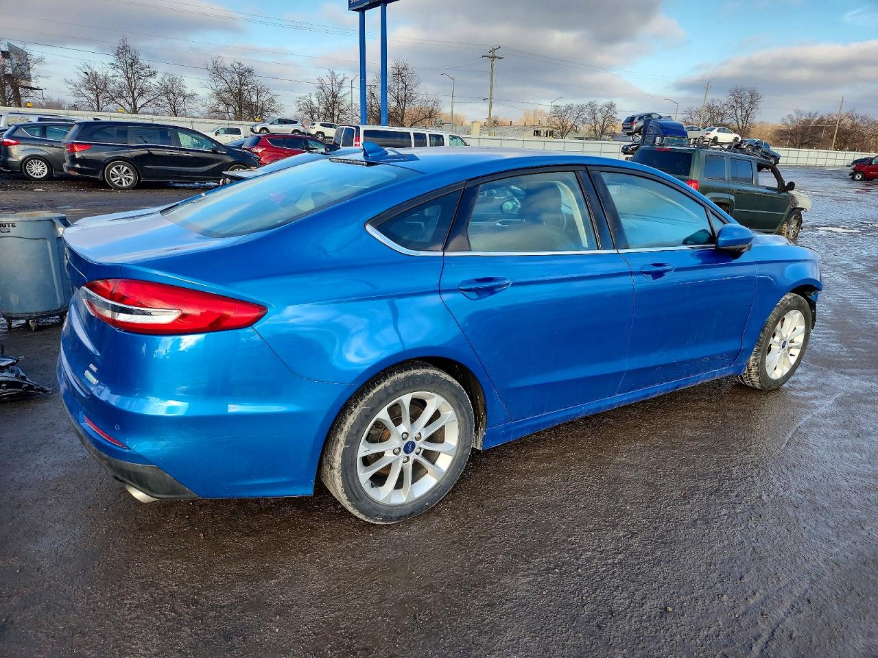 2019 FORD FUSION SE photo 3