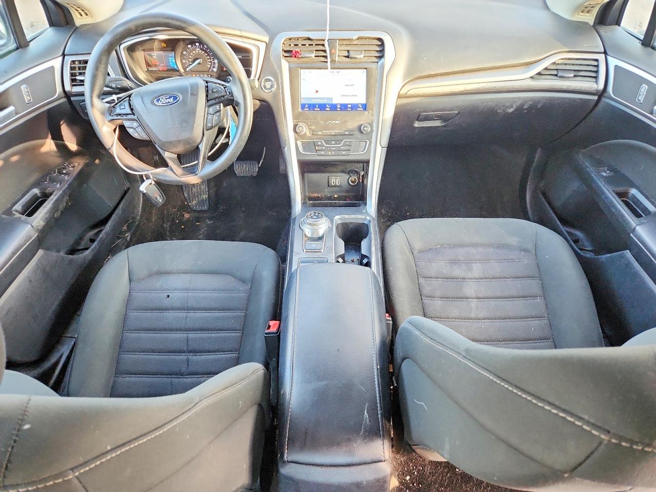 2019 FORD FUSION SE photo 8