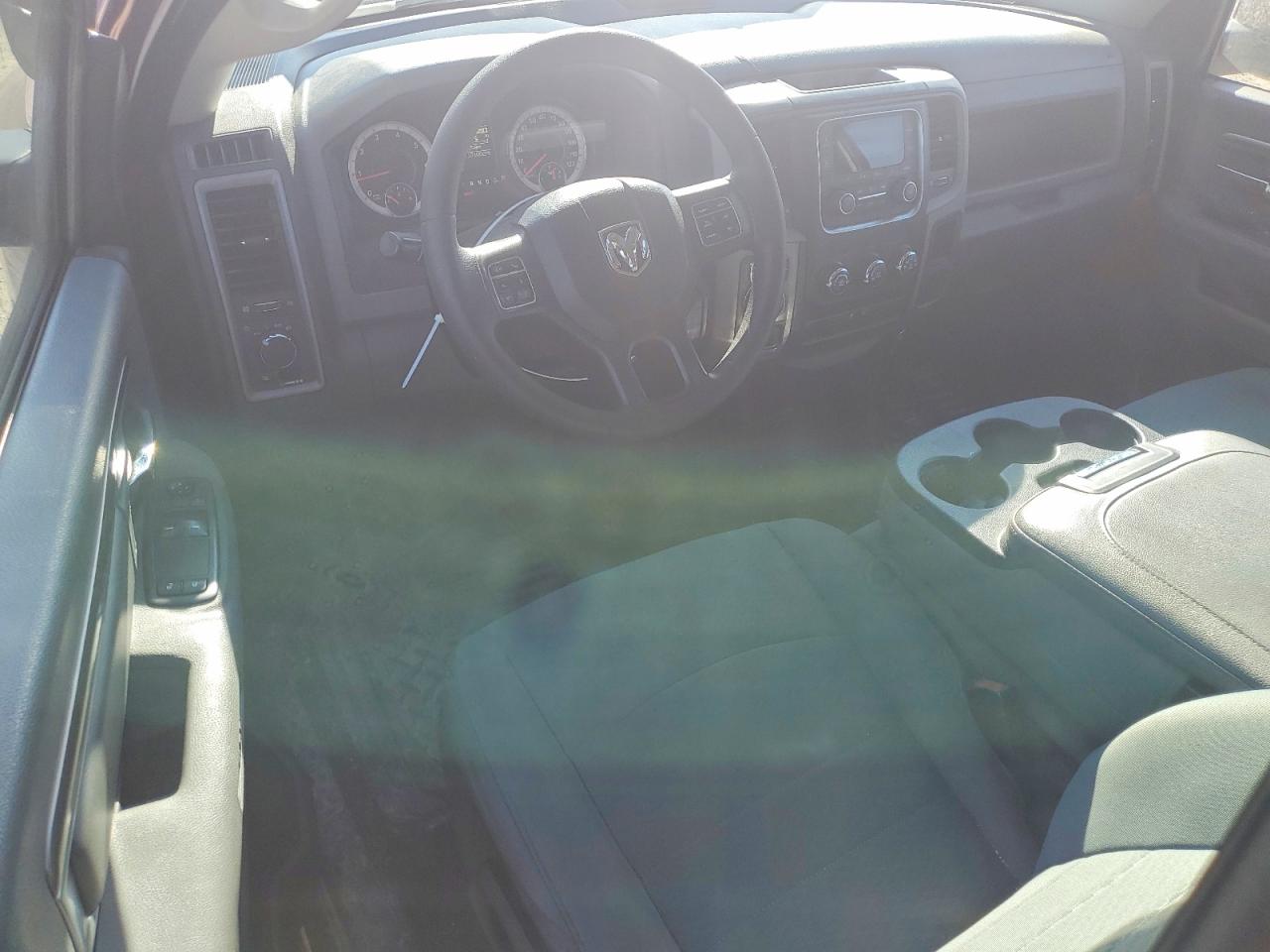 2016 RAM 1500 ST photo 8
