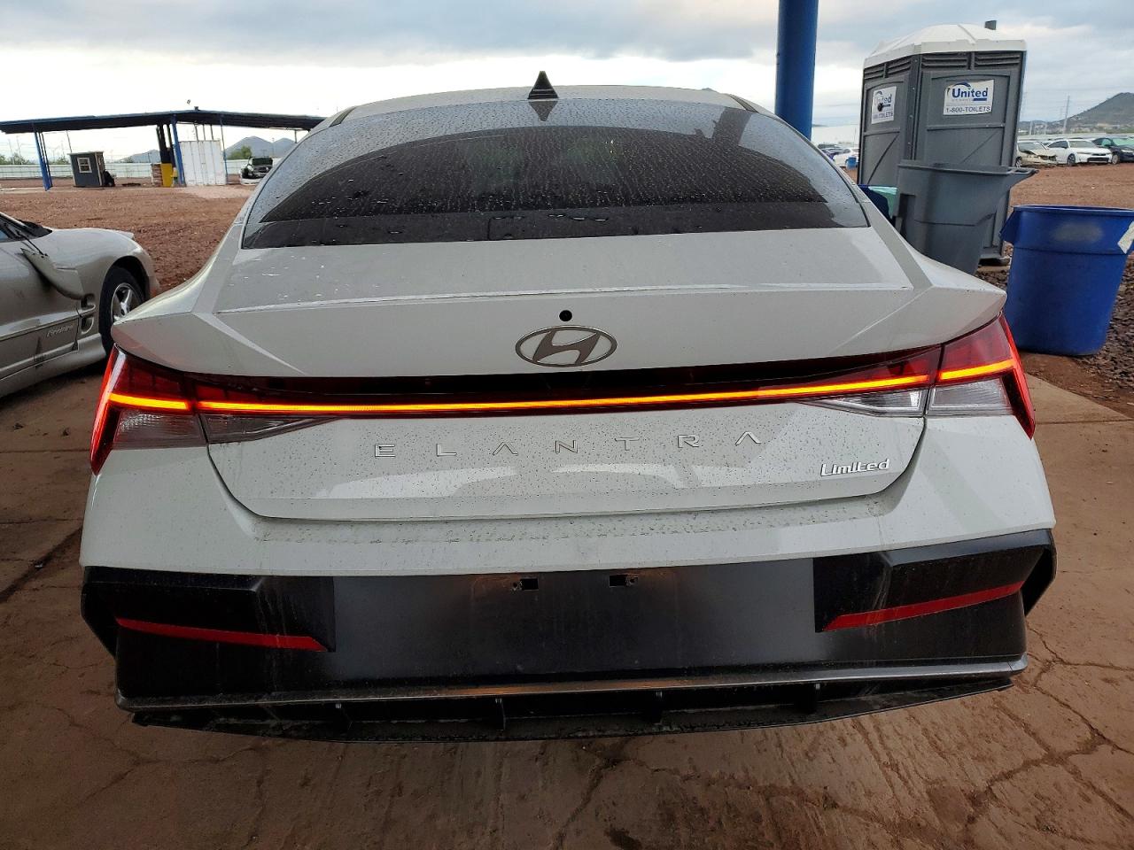 2025 HYUNDAI ELANTRA LIMITED photo 6