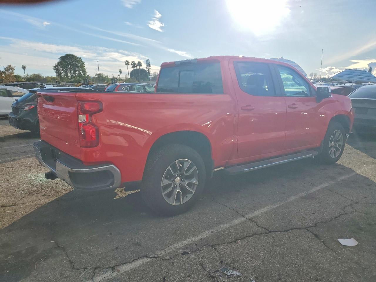 2025 CHEVROLET SILVERADO K1500 LT photo 3
