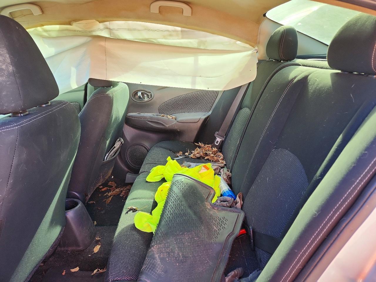 2018 NISSAN VERSA S photo 19