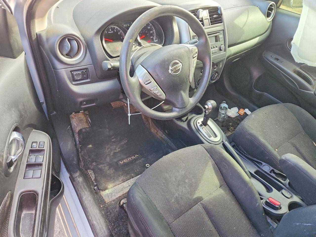 2018 NISSAN VERSA S photo 15