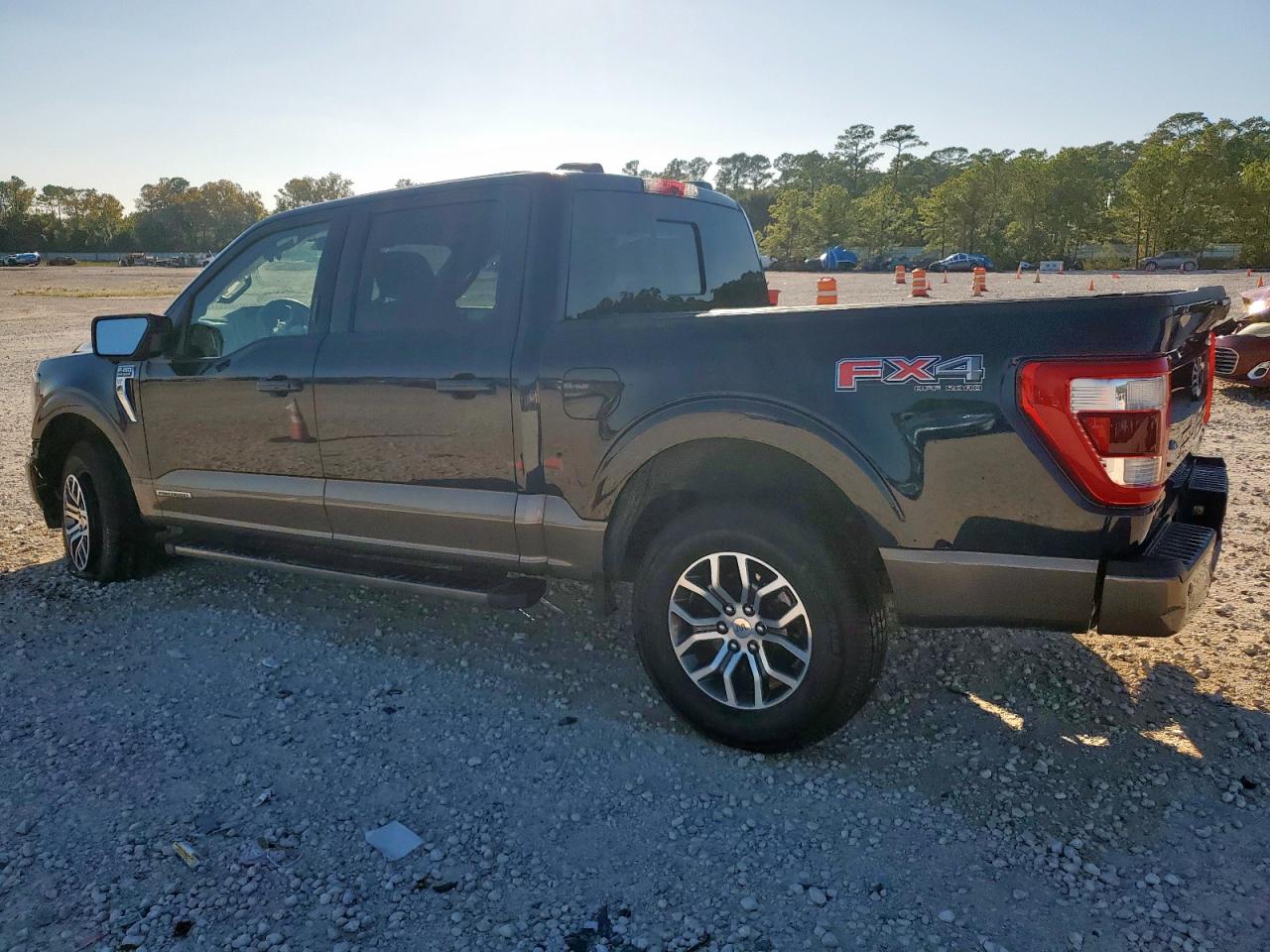 2022 FORD F150 SUPERCREW photo 2