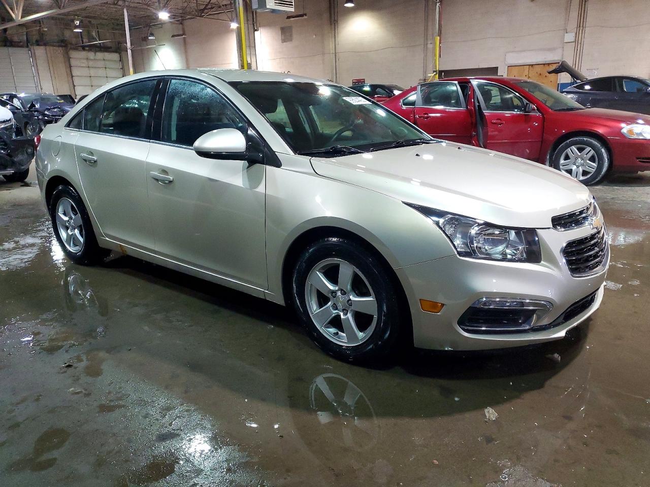 2015 CHEVROLET CRUZE LT photo 4
