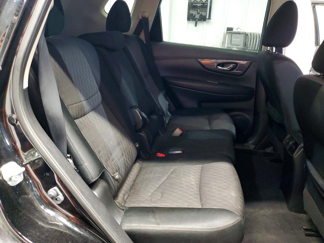 2020 NISSAN ROGUE S photo 11