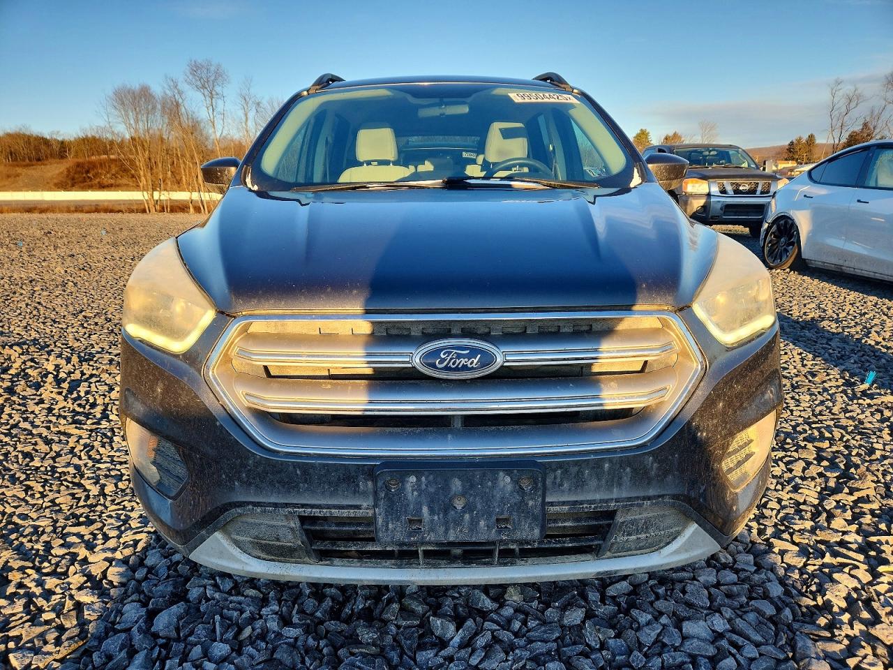 2017 FORD ESCAPE SE photo 5