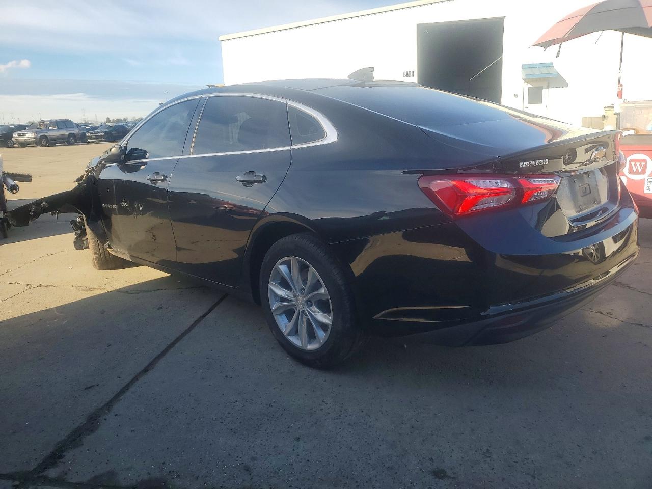 2021 CHEVROLET MALIBU LT photo 2