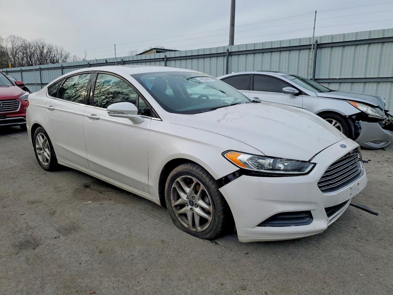 2016 FORD FUSION SE photo 4