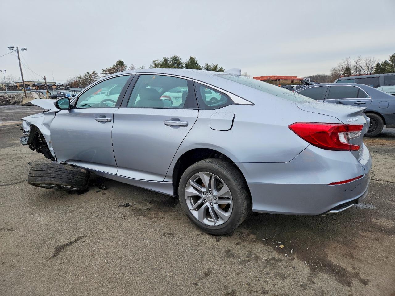2018 HONDA ACCORD LX photo 2