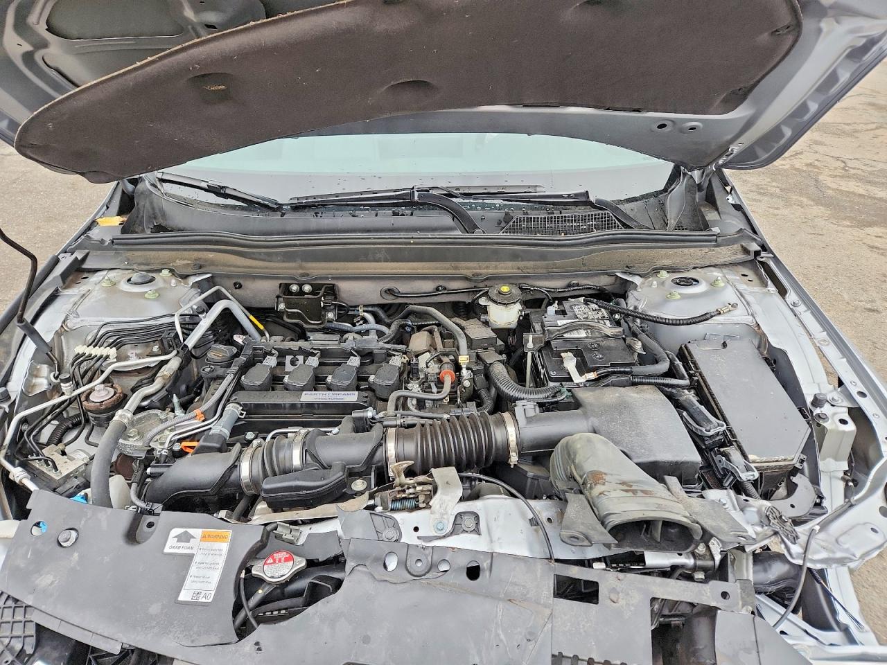 2018 HONDA ACCORD LX photo 11