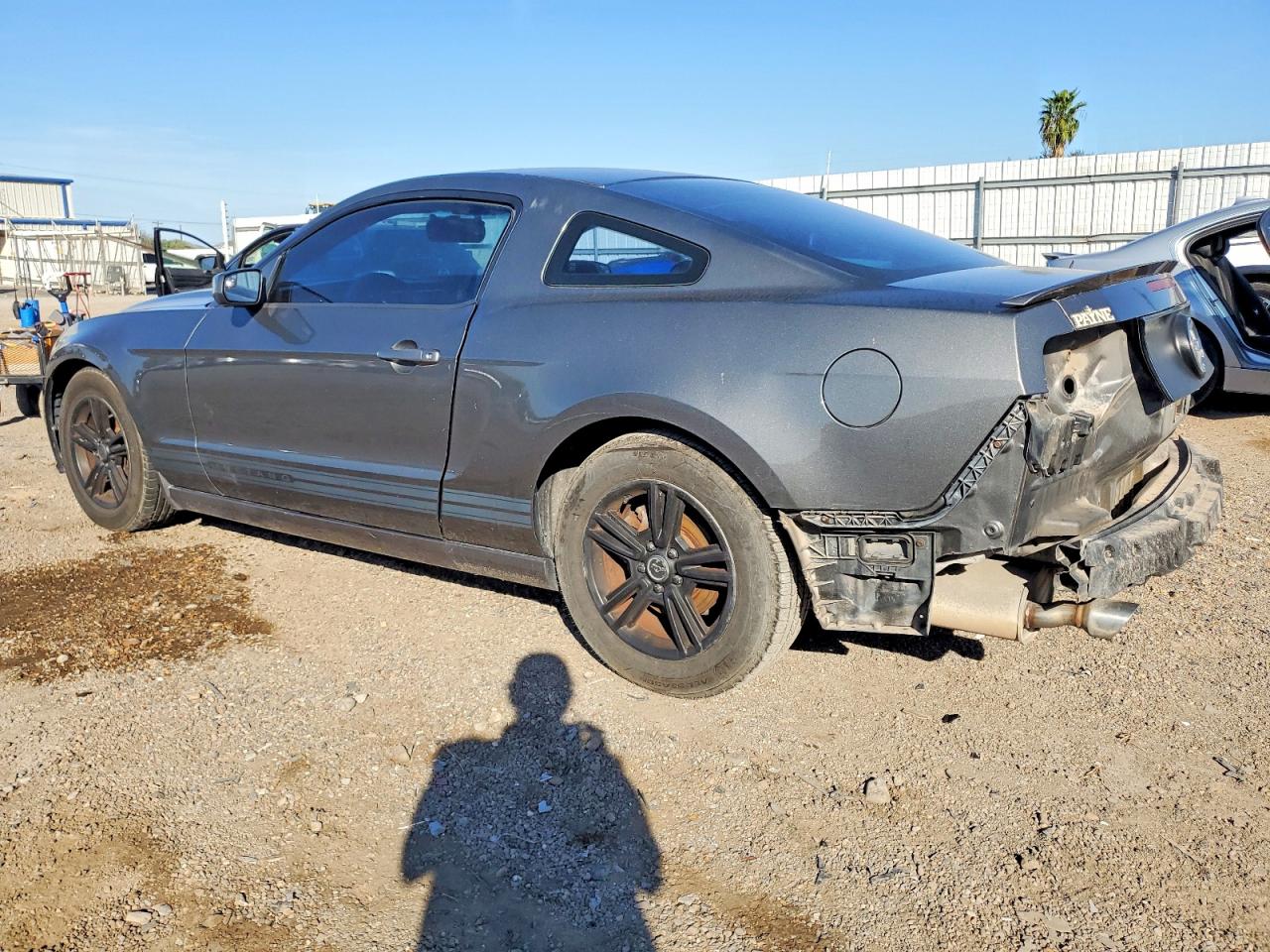 2013 FORD MUSTANG photo 2