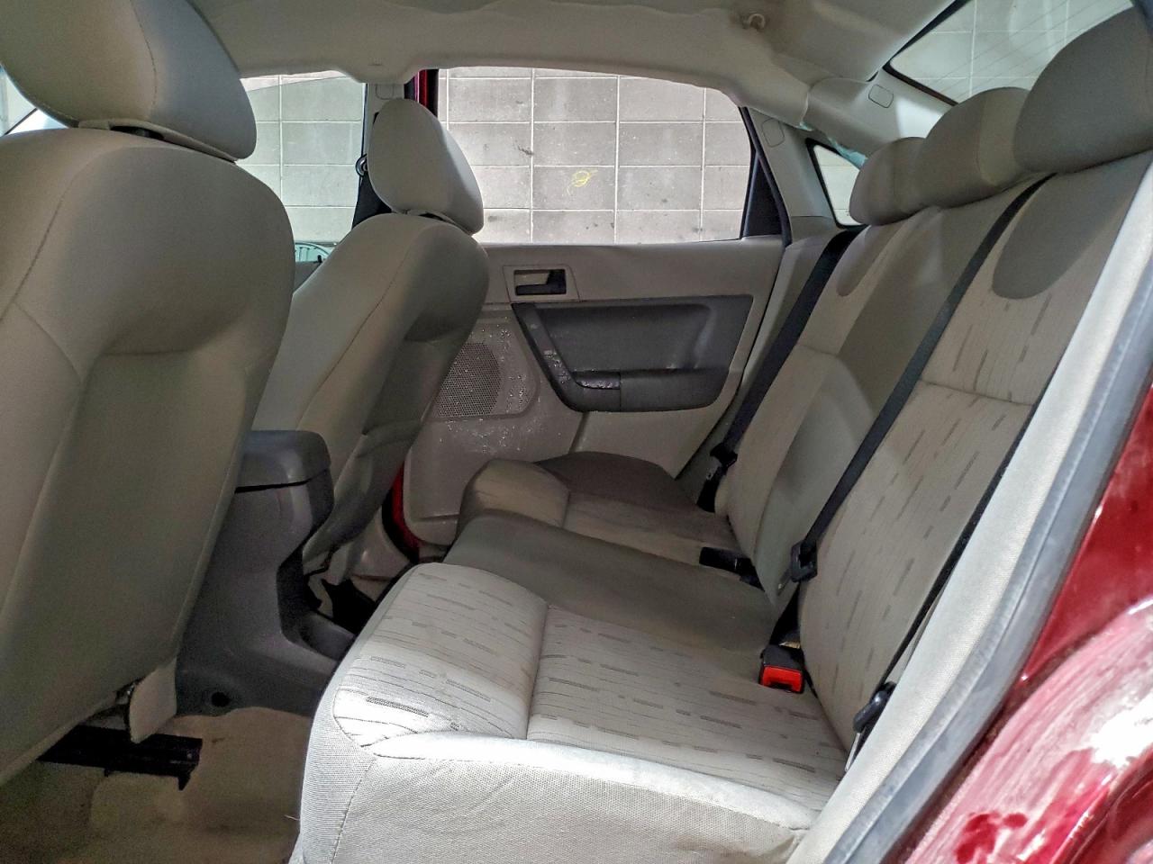 2009 FORD FOCUS SE photo 10