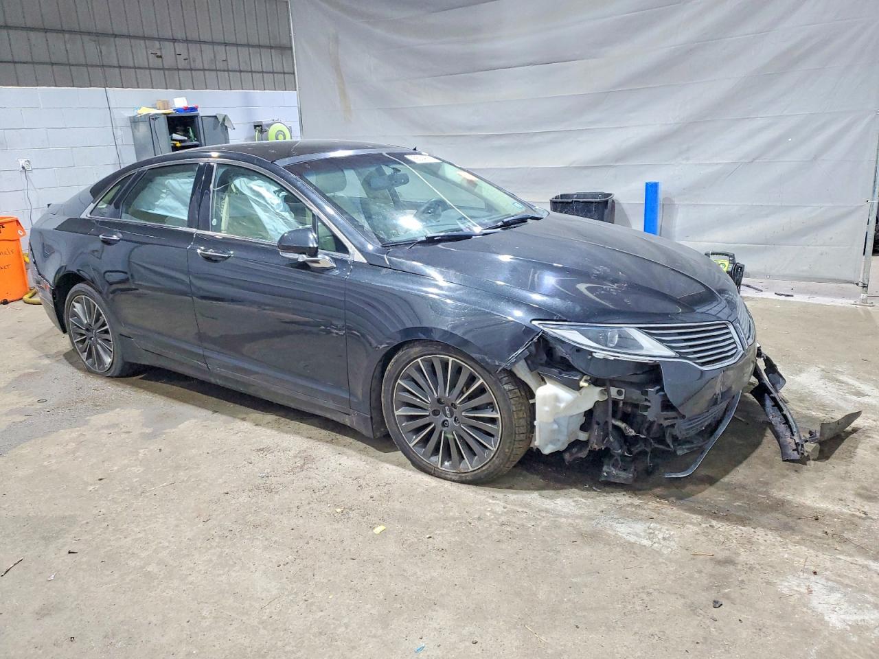 2015 LINCOLN MKZ photo 4