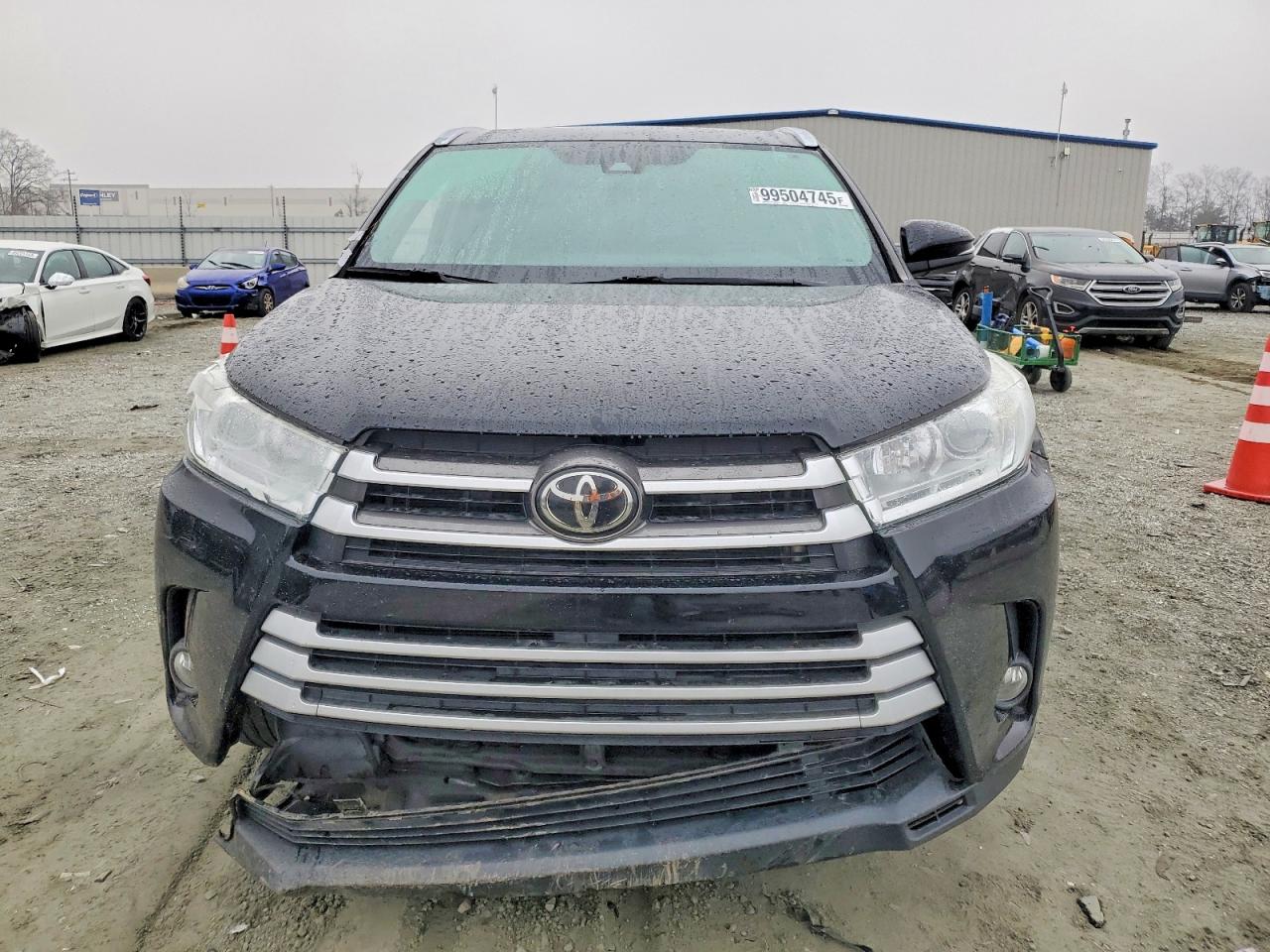 2019 TOYOTA HIGHLANDER SE photo 5