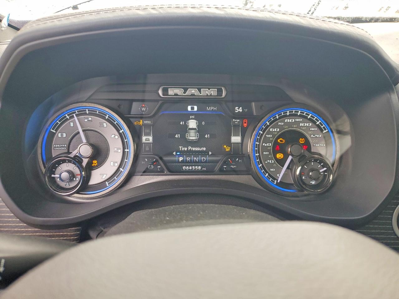 2021 RAM 1500 LIMITED photo 9