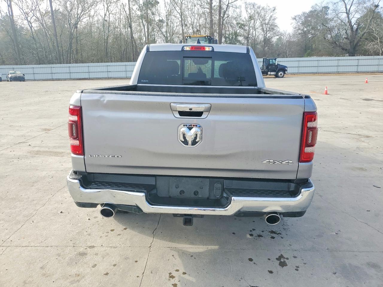 2021 RAM 1500 LIMITED photo 6